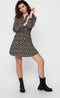 ONLY ONLCORY LS V-NECK TUNIC WVN NOOS - Korte jurk met lange mouwen - All over print - Maat L