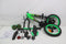 Strike Groene Kinderfahrrad | 3,5-5 jaar | 14 inch wielen | 2 Handbremsen | Zijwieltjes | Kettenschutz & Pedalreflektoren | Verstellbaar zadel | Cadeau voor jongens