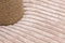 Designed by Lotte Ribbed - Krabpaal - Luxe ribbed stof - Roze - 35x35x50 cm