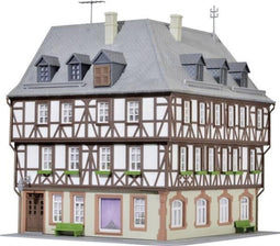Kibri - 38904 H0 Vakwerkhoekhuis Miltenberg