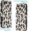 iMoshion Hoesje Geschikt voor iPhone SE (2022) / SE (2020) / 8 / 7 Hoesje Met Pasjeshouder - iMoshion Design Softcase Bookcase - Goud / Zwart / Golden Leopard