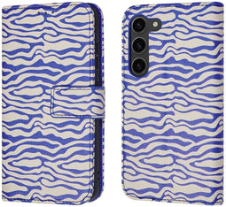 iMoshion Hoesje Geschikt voor Samsung Galaxy S23 Hoesje Met Pasjeshouder - iMoshion Design Bookcase smartphone - Meerkleurig / White Blue Stripes