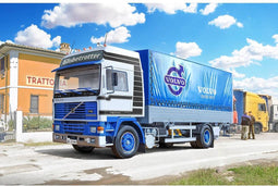 1:24 Italeri 3945 Volvo F16 Globetrotter Canvas w/Elevator Plastic Modelbouwpakket