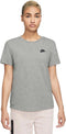 Nike Sportswear Club Essentials T-shirt Vrouwen - Maat M