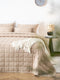 Dutch Decor - REZA - Bedsprei 240x260 cm - Irish Cream - beige