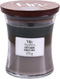 WoodWick Hourglass Medium Trilogy Geurkaars - Cosy Cabin