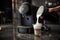Philips L'OR BARISTA LM8014/60 - Koffiecupmachine met Melkopschuimer - Zet 2 tassen espresso tegelijk - Zwart