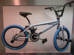 Royal Bugatti Freestyle BMX fiets - 20 inch - Lichtblauw