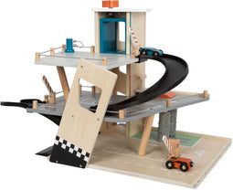 Small Foot - Houten Garage Rally