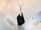 Yolora Dames Ketting - Kalpa Camaka Kristal Hanger - 18K Wit Verguld - Zilverkleurig
