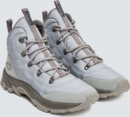 Oakley-Confront-Stone-Gray Maat EU 43