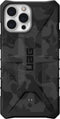 UAG - Pathfinder backcover hoes - Geschikt voor iPhone 13 - Camouflage Grijs + Lunso Tempered Glass