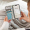 imoshion Hoesje Geschikt voor Samsung Galaxy S24 Hoesje Met Pasjeshouder - imoshion Design Bookcase smartphone - Meerkleurig / Black And White Dots