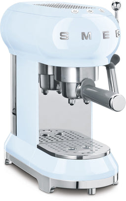 Smeg ECF01PBEU - Espressomachine - 15 bar - Pastelblauw