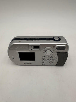 Sony Cyber-shot DSC-P72 - Digitale Camera - 3.2 MP CCD - Zilver