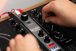 Hercules DJ Essentials Kit - DJControl Inpulse 300 MK2 - DJMonitor 42 Speakers & HDP DJ60 Koptelefoon - Serato DJ Lite & DJUCED