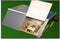 Kids Globe - Ligboxenstal Hout - Met Melkunit 1:32 - Multikleur