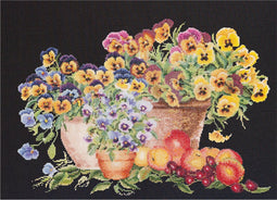Thea Gouverneur - Borduurpakket met telpatroon - 2083.05 - Voorgesorteerde DMC Garens - Viooltjes - Zwart Aida - 34 cm x 42 cm - DIY Kit - DIY Kit