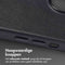 Accezz MagSafe Leather Backcover - iPhone 15 - Echt leer met verhoogde randen - Zwart