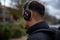 Konix Jujutsu Kaisen - Bluetooth Headset - 30 uur speeltijd - Oranje Zwart