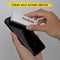 Doodroo Display Schoonmaakkit + Standaard in 1 - Sprayen en Wrijven in 1 - voor o.a. smartphone, tablet/iPad, e-reader en monitor