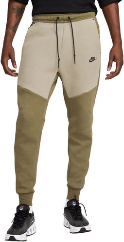 Nike Tech Fleece - Joggingbroek - Aansluitende pasvorm - Groen