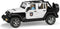Bruder 02526 Jeep Wrangler Unlimited Rubicon Politieauto met Licht en Geluid 1:16