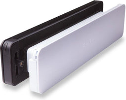 Homebox Isolerende Brievenbus – Tochtvrij en geluiddempend – Inbouw brievenbusklep – Moderne brievenbus met tochtwering – ABS Kunststof - binnenklep wit (RAL 9010) – buitenklep aluminium zwart (RAL 9005)– RVS-look – 33.8x7.8 cm (LxB)