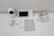 Alecto DVM2043 - Babyfoon met Camera - 4,3 inch Scherm - Nachtlampje - Wit
