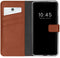 Selencia iPhone 13 - Echt Lederen Bookcase - 3 Pashouders - Lichtbruin