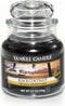 Yankee Candle Geurkaars Small Black Coconut - 9 cm / ø 6 cm