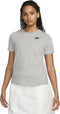 Nike Sportswear Club Essentials T-shirt Vrouwen - Maat L