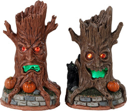Spooky Town - Haunted Tree Trunks - Met Licht