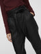 VERO MODA VMEVA MR LOOSE PAPERBAG COATED P GA NOOS Dames Broek - Maat M X L32 - High Waist - Strikdetail
