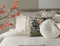 Dutch Decor - KAJA - Sierkussen rond velvet Ø40 cm - Snow White - wit