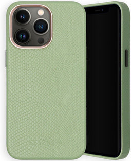 Selencia Hoesje Geschikt voor iPhone 13 Pro - Selencia Gaia Slang Backcover - Groen