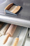 CABANAZ - kruimelveger, metaal en bamboe, incl. magneet, TABLE SWEEPER, grijs