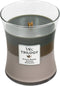 WoodWick Hourglass Medium Trilogy Geurkaars - Cosy Cabin