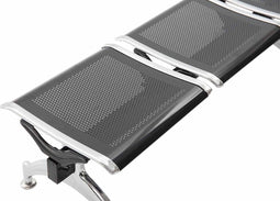 ABC Kantoormeubelen 5 persoons wachtkamerbank met zwarte metalen zitting en zilveren rand