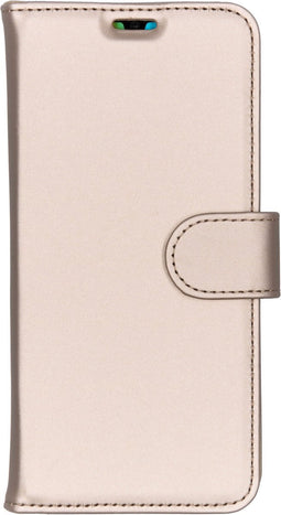 Accezz Hoesje Geschikt voor Huawei P30 Hoesje Met Pasjeshouder - Accezz Wallet Softcase Bookcase - goud