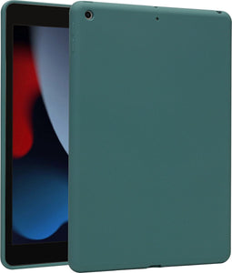 Accezz Tablet Hoes Geschikt voor iPad 8 10.2 (2020) 8e generatie / iPad 7 10.2 (2019) 7e generatie / iPad 9 10.2 (2021) 9e generatie - Accezz Liquid Silicone Backcover zonder penhouder - Donkergroen /Donkergroen
