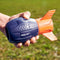 Aerobie - Super Sonic Fin Catch-rugbyspeeltje - Aerodynamische Russell Wilson-rugbybal met zachte constructie buitenspellen - Blauw en oranje