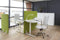 Akoestische wand Wolvilt breed 140CM hoog 160CM kleur wolvilt Zwart WV17 kleur beugel Wit (RAL9010)
