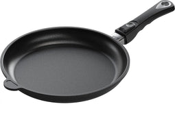 AMT Gastroguss Koekenpan 24 cm - Inductiegeschikt - Lotan antiaanbaklaag - Handgegoten aluminium - Afneembare steel