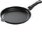 AMT Gastroguss Koekenpan 24 cm - Inductiegeschikt - Lotan antiaanbaklaag - Handgegoten aluminium - Afneembare steel