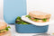 Amuse Lunchbox 3-in-1 - Brooddoos - met Rekker en Sauspotje - Microgolfoven Veilig - Vaatwasser en Diepvries Bestendig - Roze