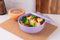 Amuse Tylla Peach Life Bowl - Lunchbox - Perfect Afsluitbare Verhouddoos - Saladebox voor onderweg - Vaatwas, magnetron, en diepvriesbestendig - Oranje - 700 ml