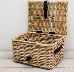 MigoStyling - Kinderfietsmand - Met deksel - Bakkersmand - 42x32xH25 - Riet - Rotan - Naturel - Leren riempje