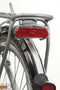 AXA Riff Battery - Fiets Achterlicht - LED Fietsverlichting op Batterij - Auto on/off systeem - 50-80 mm - Rood