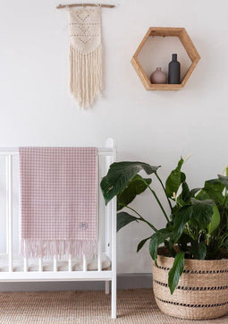 Babydekentje Geruit Oud Roze - 75x110 - Lamswol - TBCo Scotland